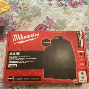 Milwaukee Women's Heated Jacket Kit